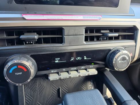 Used 2024 Toyota Tacoma SR5 AWD/4WD image 19