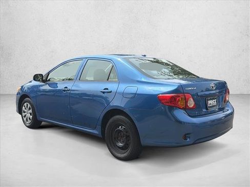 Used 2010 Toyota Corolla LE FWD image 7