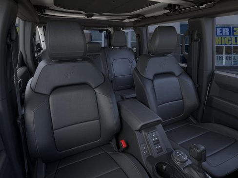 New 2025 Ford Bronco Badlands w/ Sasquatch Package AWD/4WD image 10