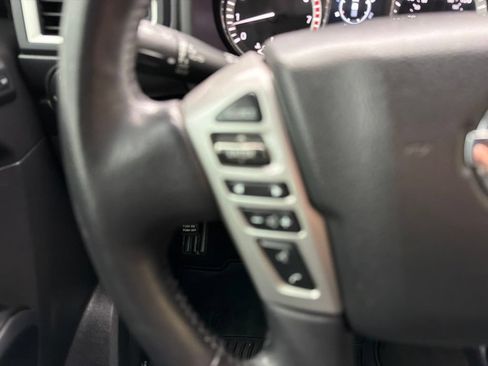 Used 2019 Nissan Titan SL w/ Midnight Edition AWD/4WD image 26