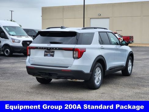 New 2026 Ford Explorer Active RWD image 7