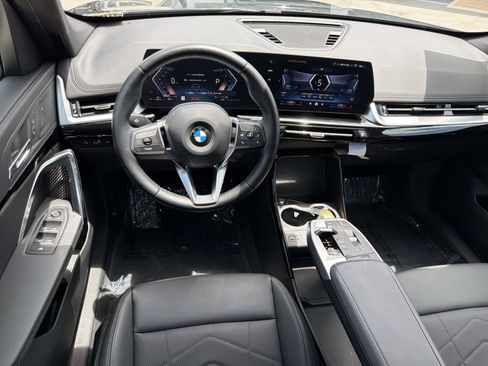 Used 2025 BMW X1 xDrive28i AWD/4WD image 7