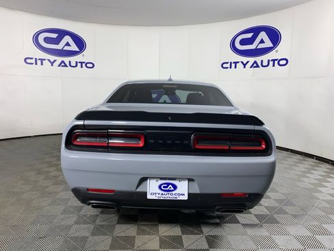 Used 2022 Dodge Challenger R/T w/ Plus Package image 4