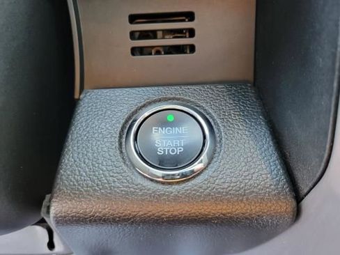 Used 2018 Ford F150 Platinum w/ Equipment Group 701A Luxury image 26