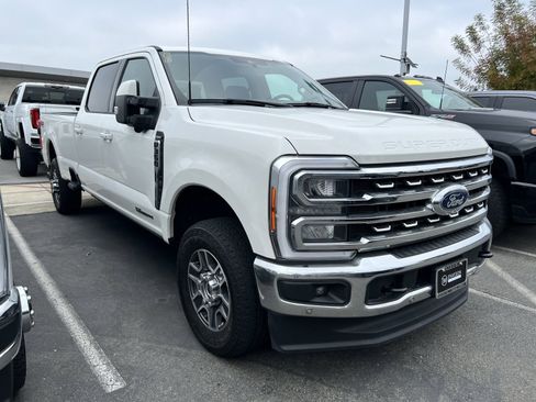 Used 2023 Ford F350 Lariat w/ Lariat Ultimate Package image 3