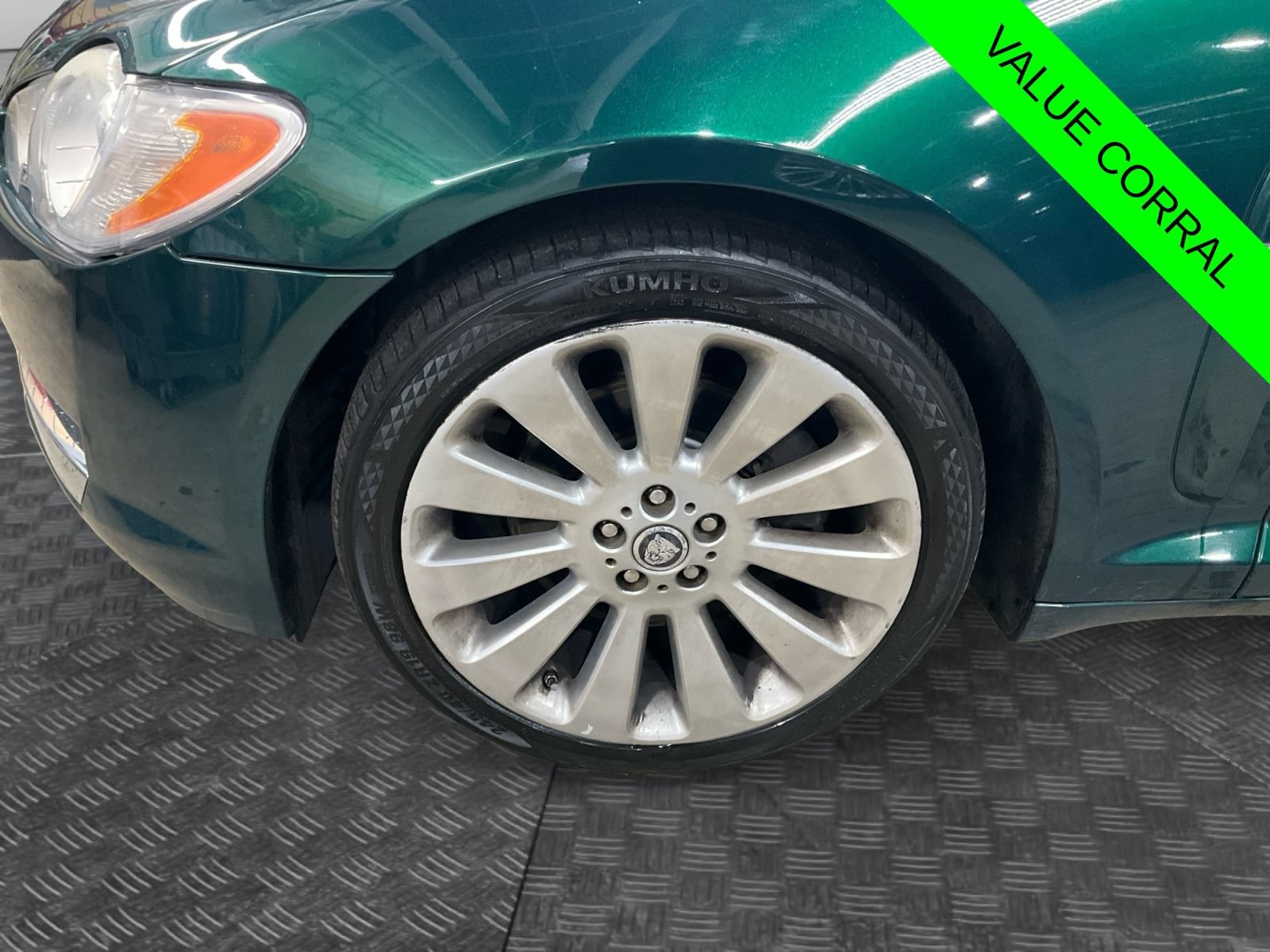 Used 2009 Jaguar XF Premium RWD image 14