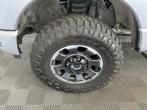 Used 2024 Ford F350 Platinum w/ Tremor Off-Road Package AWD/4WD image 7