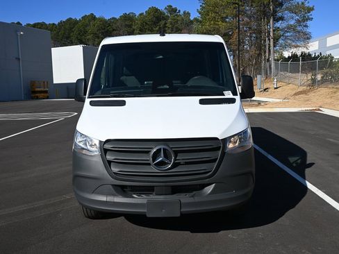Used 2025 Mercedes-Benz Sprinter 2500 image 30