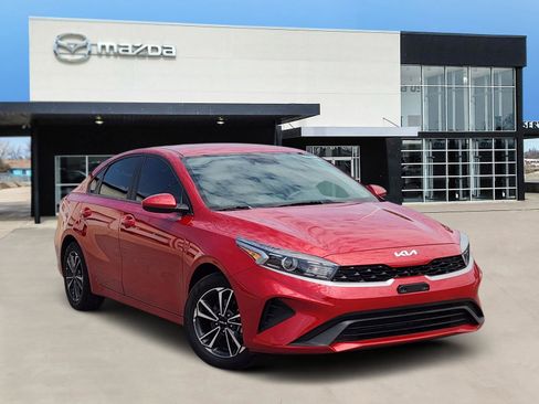 Used 2024 Kia Forte LXS FWD image 1