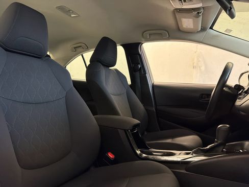 Used 2022 Toyota Corolla LE image 23