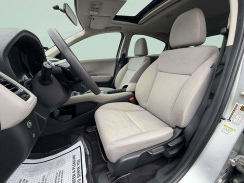 Used 2016 Honda HR-V EX image 12