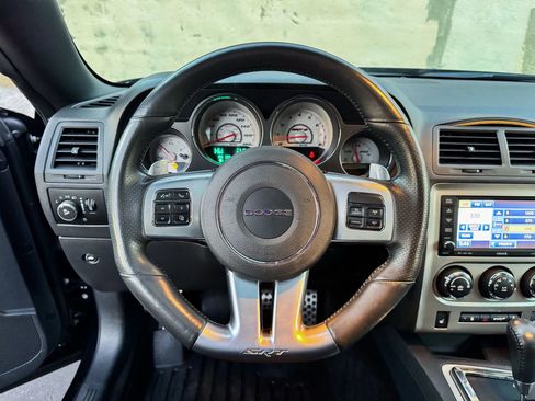 Used 2013 Dodge Challenger SRT8 w/ Harman Kardon Audio Group image 19