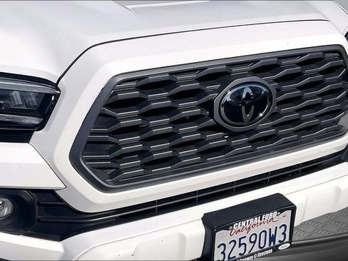 Used 2023 Toyota Tacoma TRD Sport AWD/4WD image 29