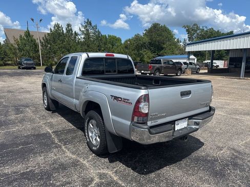 Used 2012 Toyota Tacoma PreRunner w/ TRD Off-Road Pkg RWD image 16
