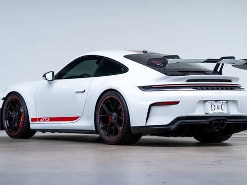 Used 2026 Porsche 911 GT3 RWD image 5