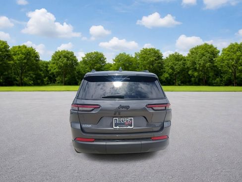 Used 2025 Jeep Grand Cherokee L Altitude RWD image 6