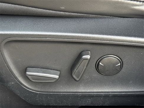 Used 2024 Ford Escape ST-Line image 26