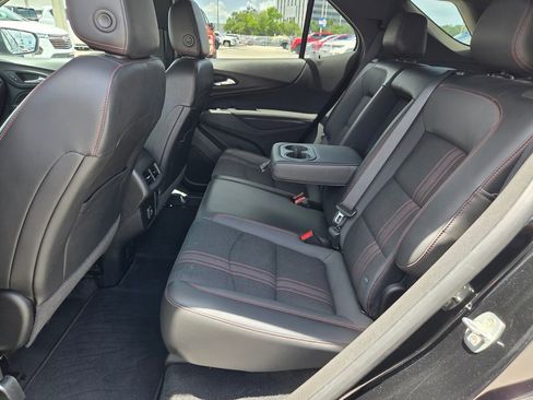 Certified 2022 Chevrolet Equinox RS w/ Infotainment Package AWD/4WD image 6