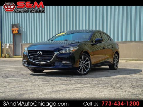 Used 2018 MAZDA MAZDA3 Touring FWD image 1