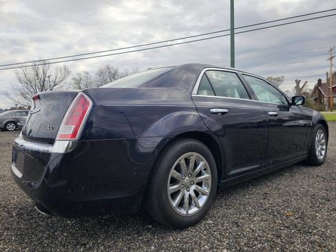 Used 2012 Chrysler 300 Limited image 3