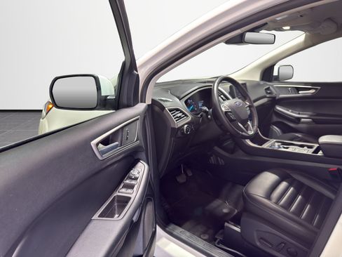 Used 2024 Ford Edge SEL w/ Convenience Package AWD/4WD image 12