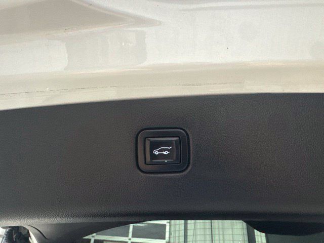 Used 2020 Chevrolet Blazer RS w/ LPO, Floor Liner Package FWD image 21