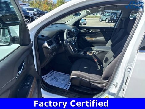 Certified 2023 GMC Acadia SLE image 18