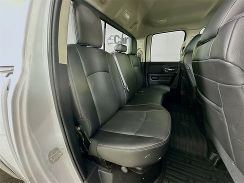 Used 2015 RAM 1500 Laramie w/ Convenience Group image 32