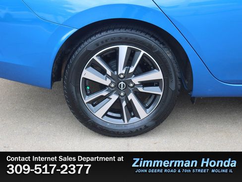 Used 2024 Nissan Versa SV FWD image 20