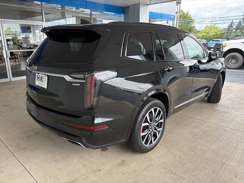 Used 2025 Cadillac XT6 Sport image 5