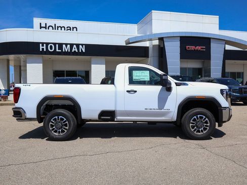 New 2026 GMC Sierra 3500 Pro AWD/4WD image 2