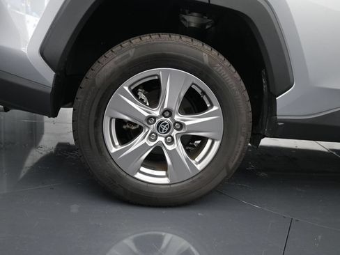Used 2023 Toyota RAV4 XLE AWD/4WD image 10