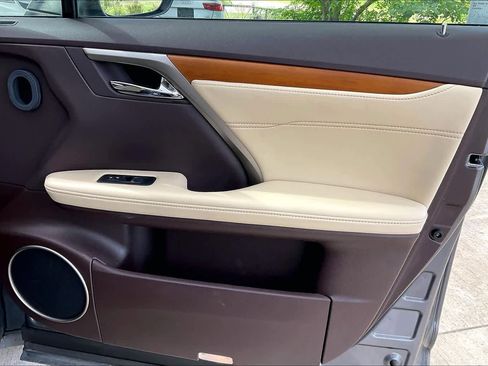 Used 2019 Lexus RX 350 AWD w/ Navigation Package image 23