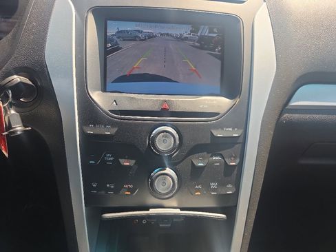 Used 2013 Ford Explorer XLT FWD image 15
