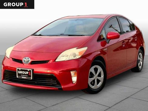 Used 2015 Toyota Prius Four FWD image 1