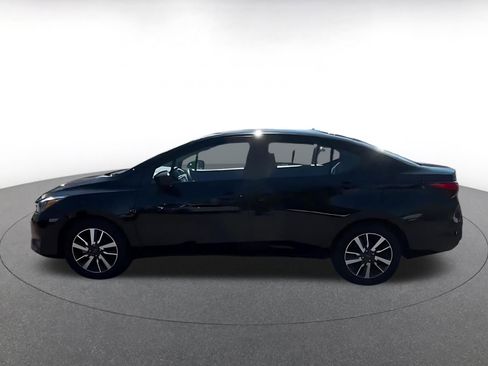 Used 2025 Nissan Versa SV FWD image 7