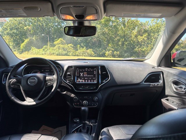 Used 2019 Jeep Cherokee Limited AWD/4WD image 12
