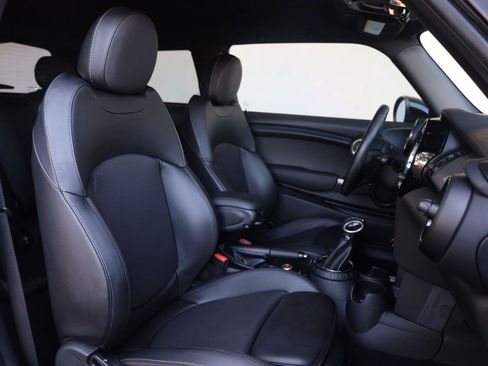 Used 2016 MINI Cooper 2-Door Hardtop FWD image 19