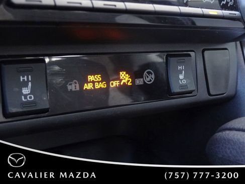 Used 2024 Toyota RAV4 XLE w/ Convenience Package AWD/4WD image 32
