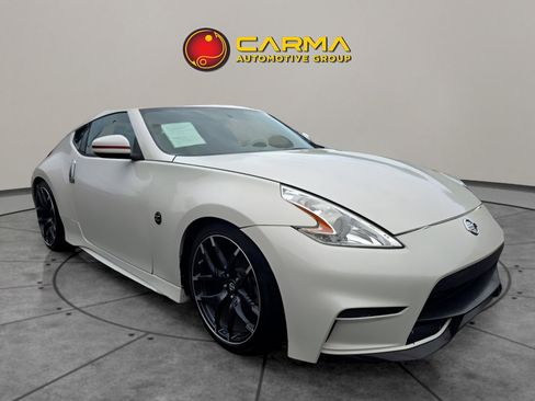 Used 2016 Nissan 370Z NISMO image 7