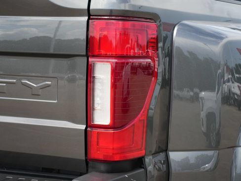 Used 2020 Ford F450 Lariat w/ Lariat Ultimate Package AWD/4WD image 19