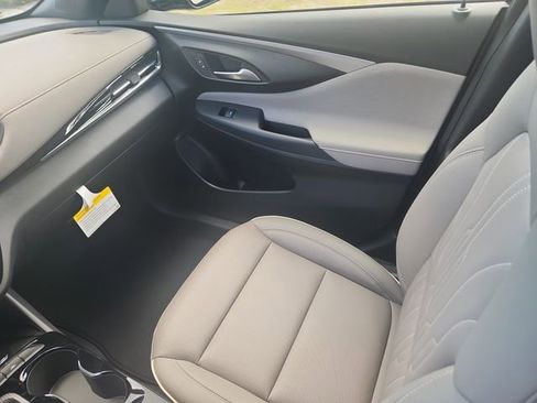 New 2026 Buick Envista Avenir FWD image 14
