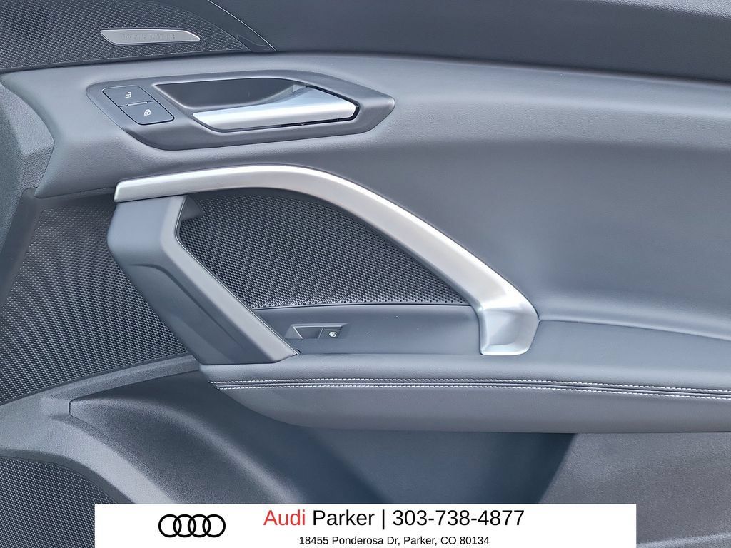 Used 2025 Audi Q5 Premium Plus w/ Premium Plus AWD/4WD image 13