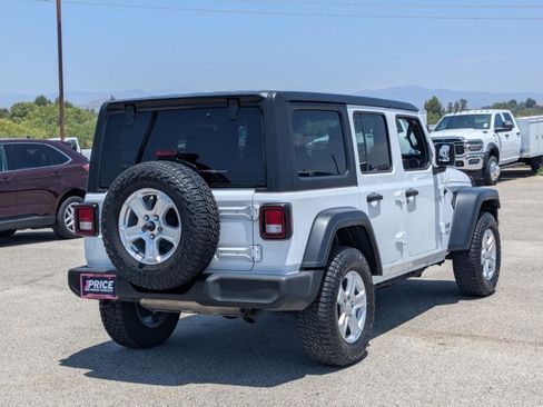 Used 2018 Jeep Wrangler Unlimited Sport S AWD/4WD image 5