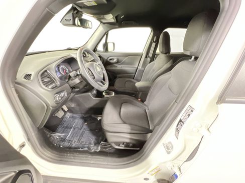 Used 2022 Jeep Renegade Altitude w/ Convenience Group image 21