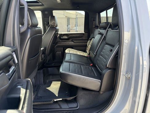 Used 2024 GMC Sierra 2500 AT4X AWD/4WD image 25