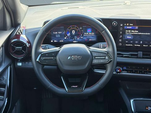 Used 2025 Chevrolet Equinox RS w/ Safety and Technology Package image 25