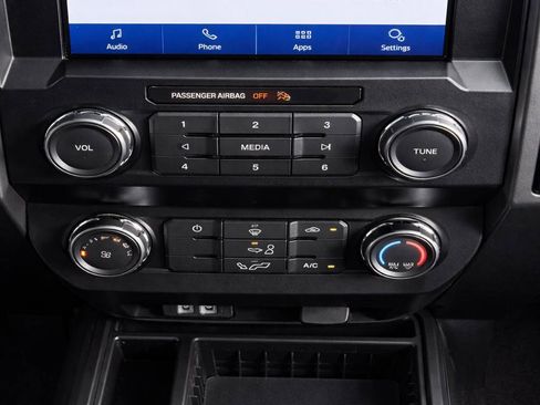 Used 2019 Ford F150 XLT AWD/4WD image 10