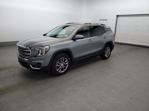 Used 2023 GMC Terrain SLT AWD/4WD image 2
