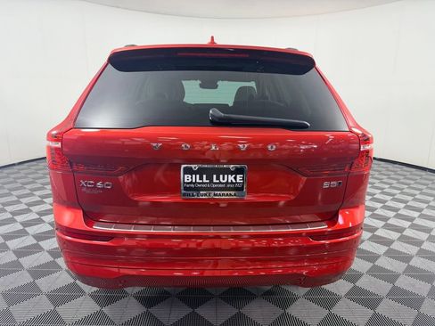 Used 2022 Volvo XC60 B5 Momentum w/ Climate Package AWD/4WD image 16